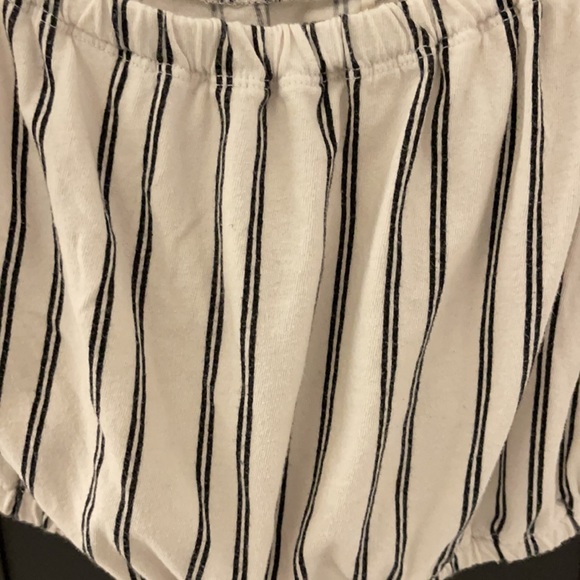 Top - Picture 2 of 3